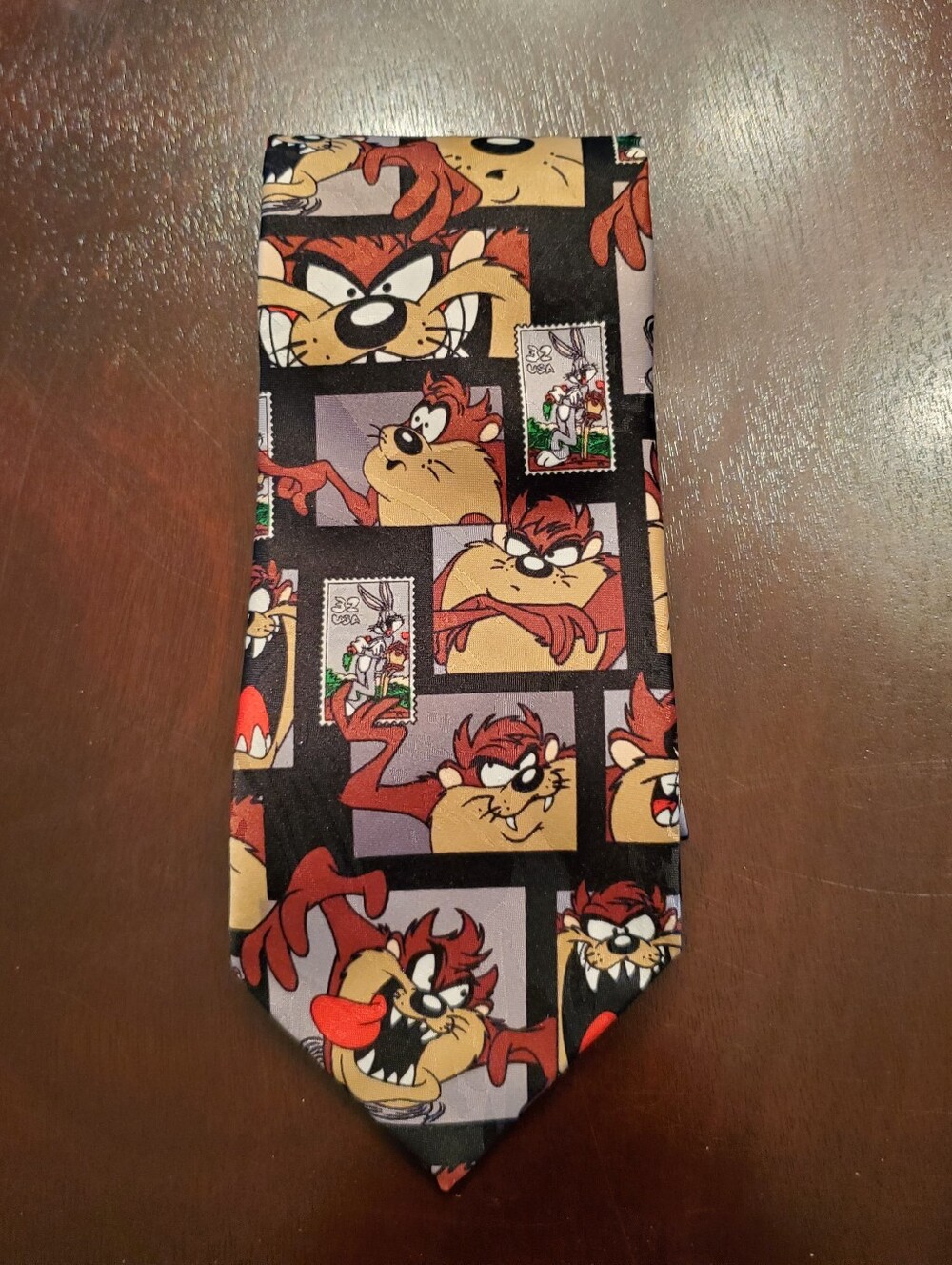 Vintage 1997 Looney Tunes TAZ Tasmanian Devil "Stamp Collection" Necktie